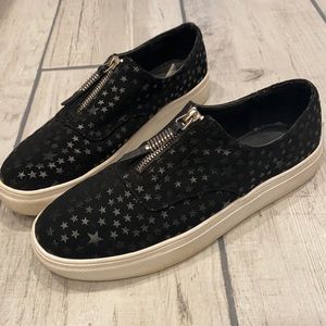 Madden girl 7.5 slip on sneakers with zippers